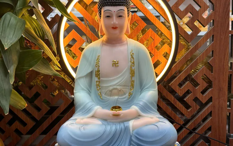 Tượng Phật A Di Đà ngồi đế mây