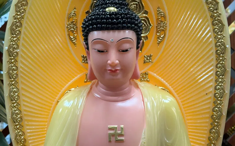 Tượng Phật A Di Đà lá bồ đề