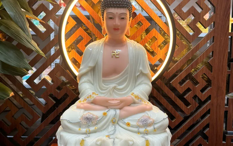 Phật A Di Đà dạng đế bầu dục