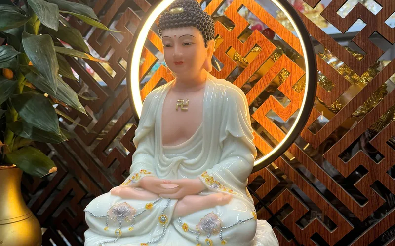 Phật A Di Đà dạng đế bầu dục