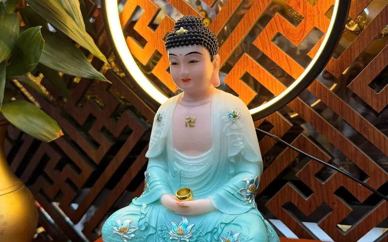 Tượng Phật A Di Đà Ngồi Đế Non Nước