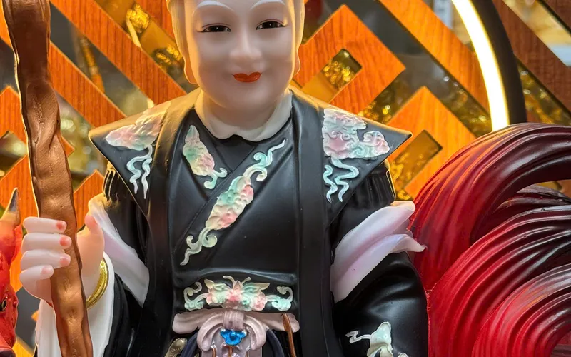 Tượng Bà Cố Hỷ 