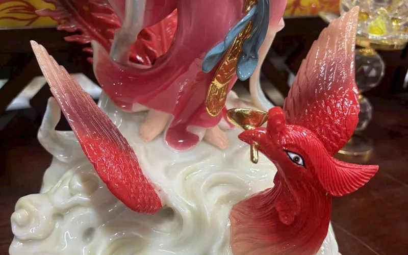 Cửu Thiên Huyền Nữ đứng trên chim Hạc