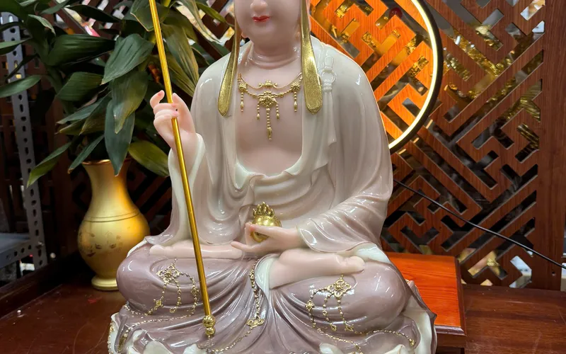 Tượng Địa Tạng Vương dạng sen to