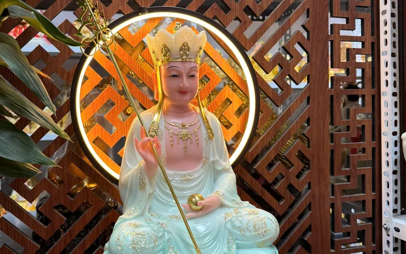 Tượng Địa Tạng Vương ngồi đế sen to