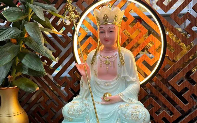 Tượng Địa Tạng Vương ngồi đế sen to