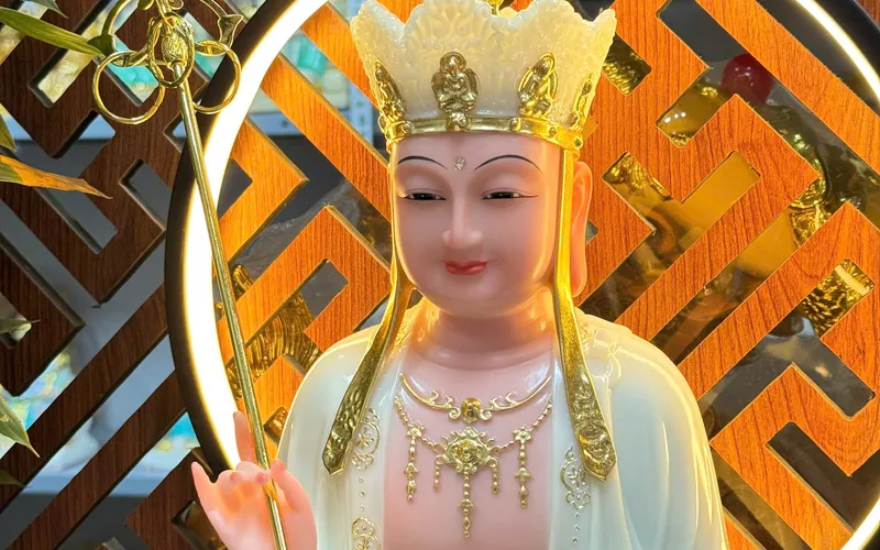 Tượng Địa Tạng Vương ngồi đế sen to