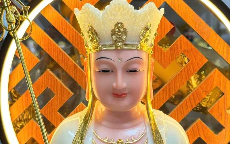 Tượng Địa Tạng Vương ngồi đế sen to