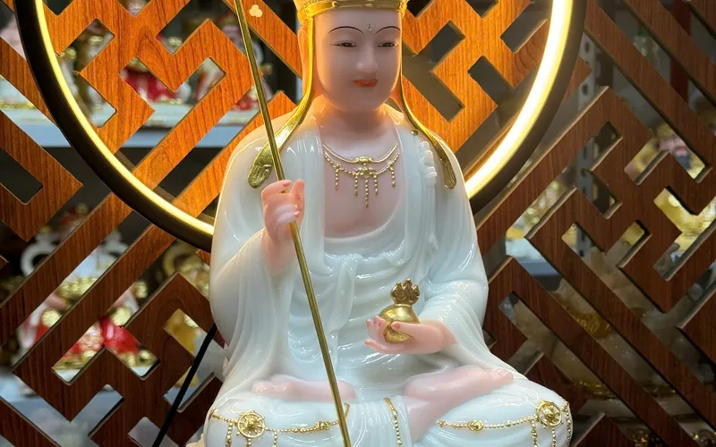 Địa Tạng Vương Bồ Tát