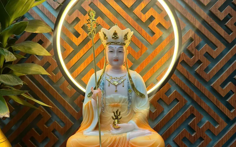 Địa Tạng Vương Bồ Tát dạng đế mây