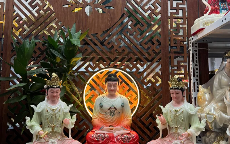 Hoa Nghiêm Tam Thánh Phật