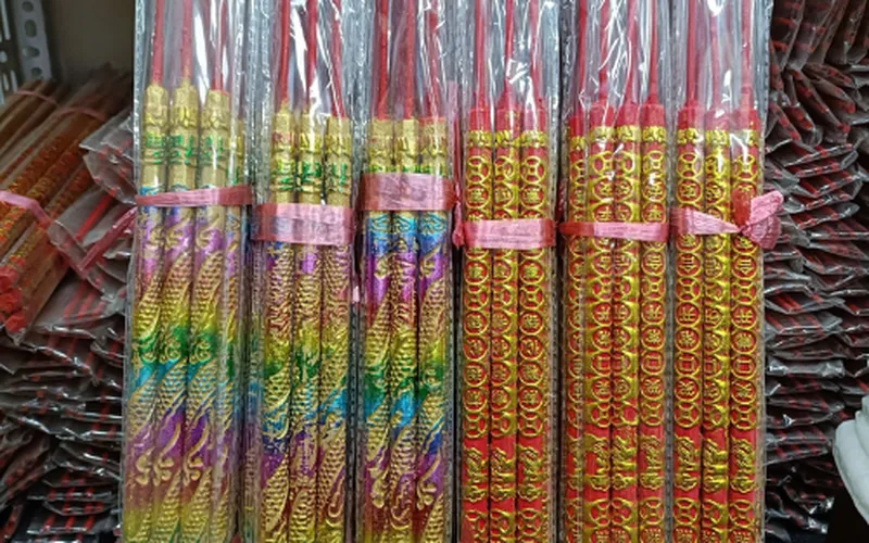 Nhang chữ nổi 30cm 