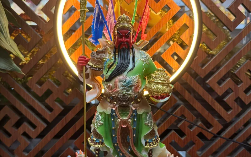 Quan Công Đứng Ngũ Kỳ Cửu Long