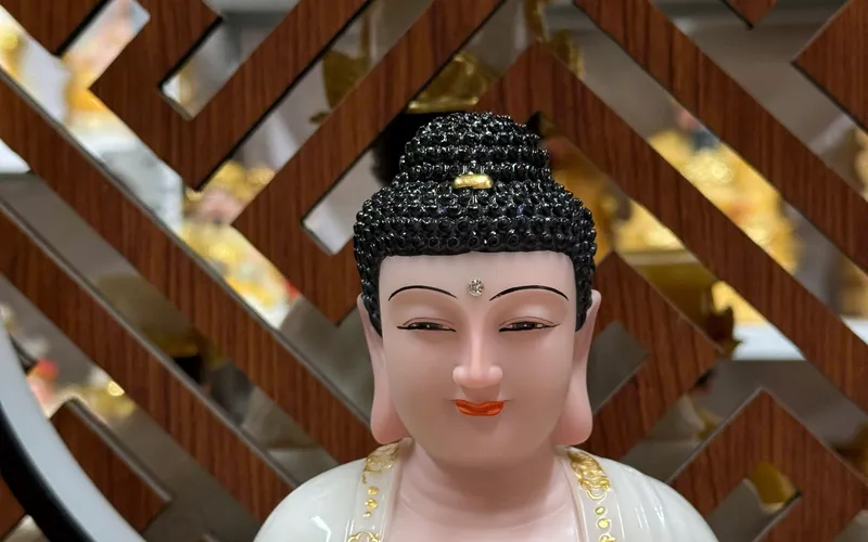 Tượng Phật A Di Đà ngồi đế sen to