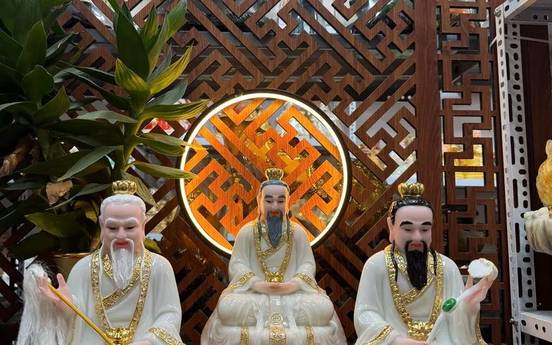 Bộ ba vị Tam Thanh Đạo Giáo