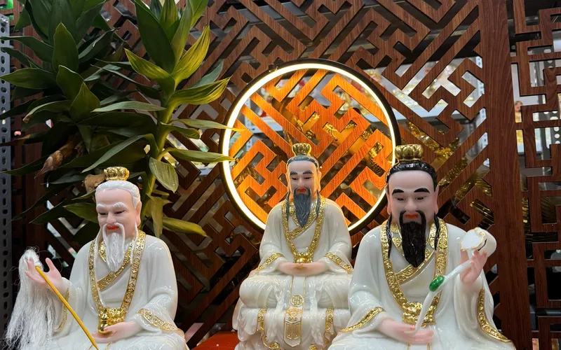 Bộ ba vị Tam Thanh Đạo Giáo