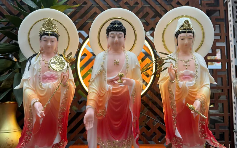 Tây Phương Tam Thánh Đứng Đài Sen