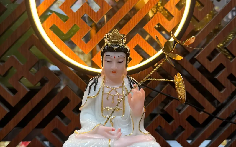 Tam Thánh Phật ngồi mẫu nhỏ