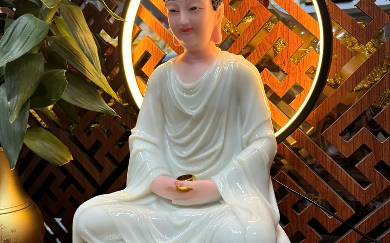 Tượng Phật Thích Ca mẫu trơn 