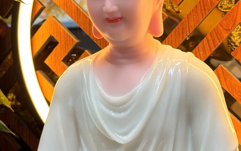 Tượng Phật Thích Ca mẫu trơn 
