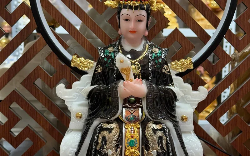 Tượng Mẹ Thiên Hậu  