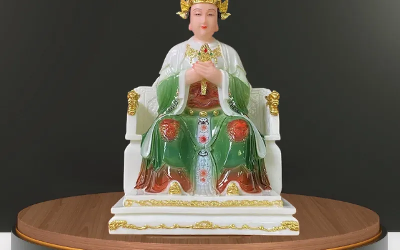 Tượng bà Thiên Hậu 