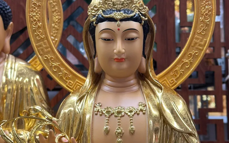 Tây Phương Tam Thánh Đứng Đài Sen Mạ Cát Vàng