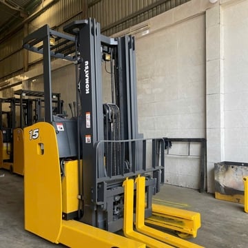 Xe nâng điện đứng lái 1,5 tấn