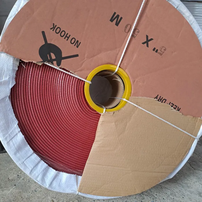 Ống Bạt Màu Đỏ Phi 100 Tại Bình Dương