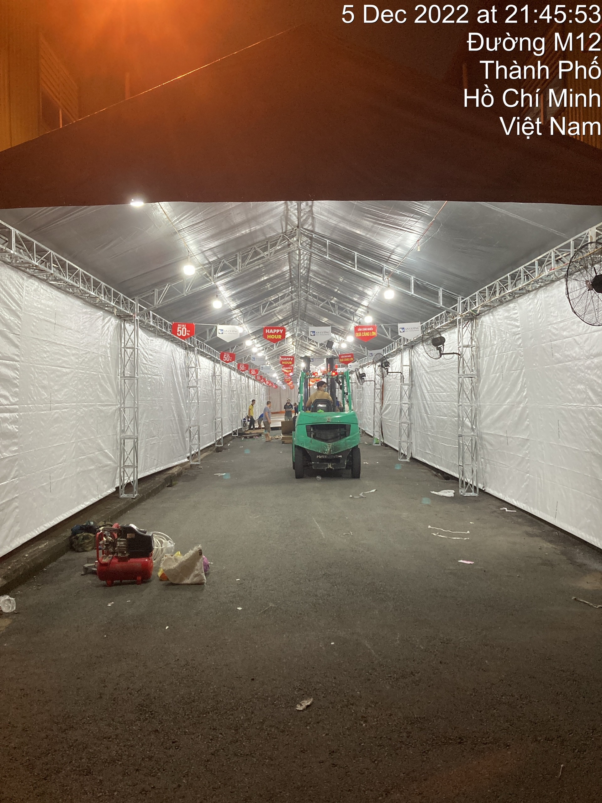 cho thuê nhà bạt không gian