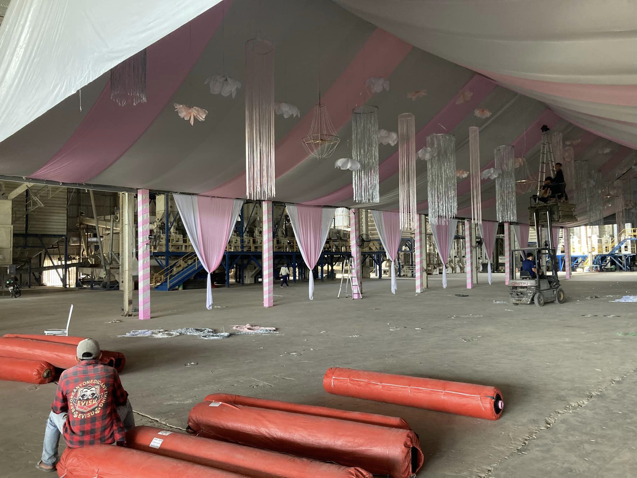 Giá khung rạp đám cưới