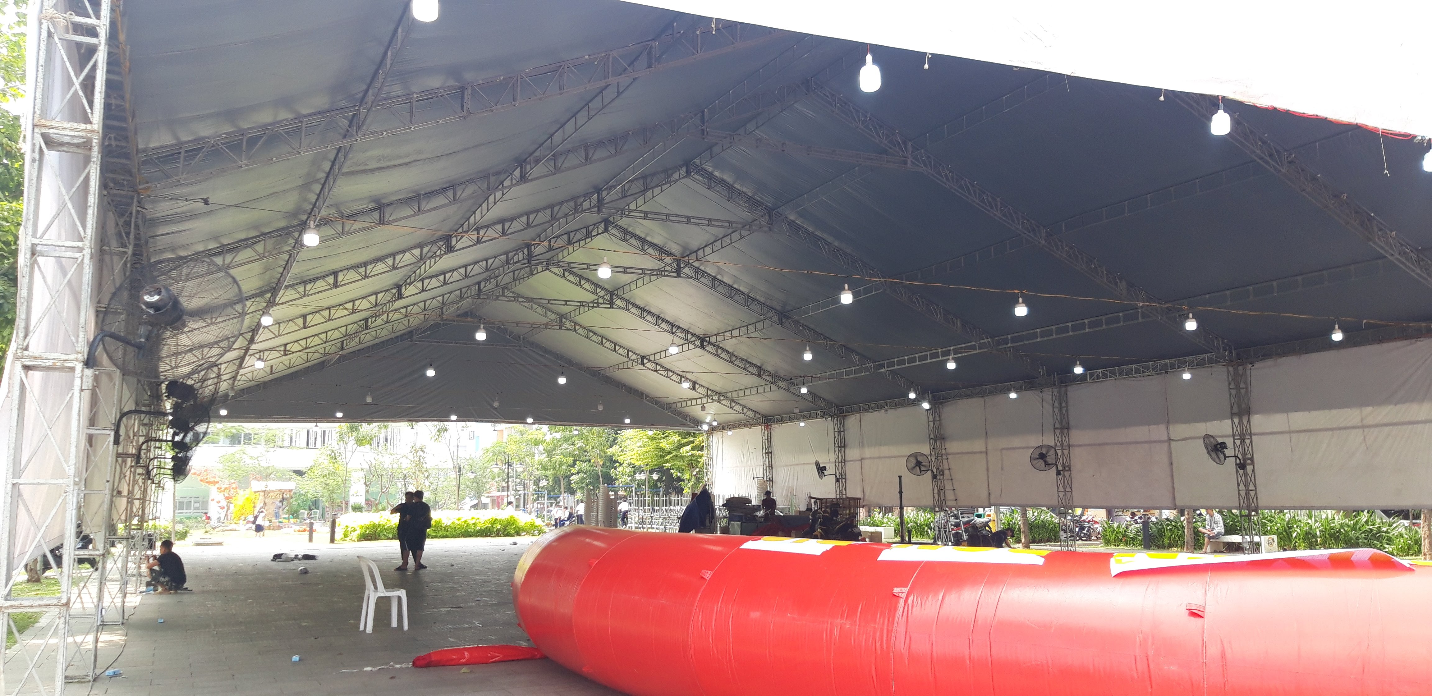 sản xuất nhà bạt không gian