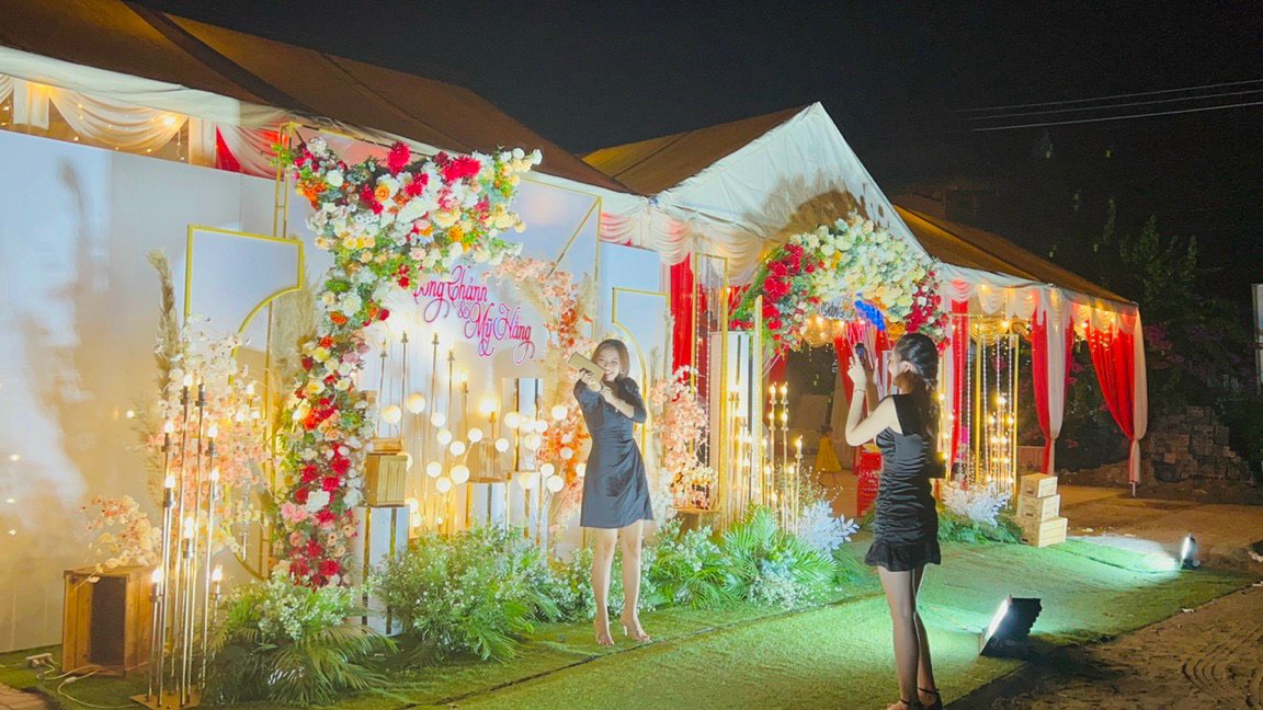 khung rạp đám cưới