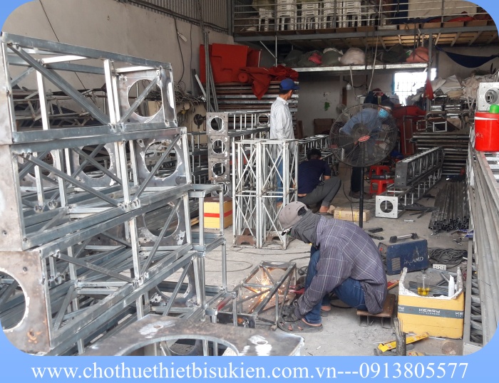 sản xuất khung rạp đám cưới sản xuất khung rạp đám cưới