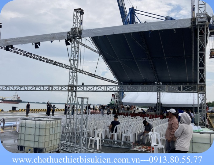 cho thuê nhà bạt không gian tại Bình Dương