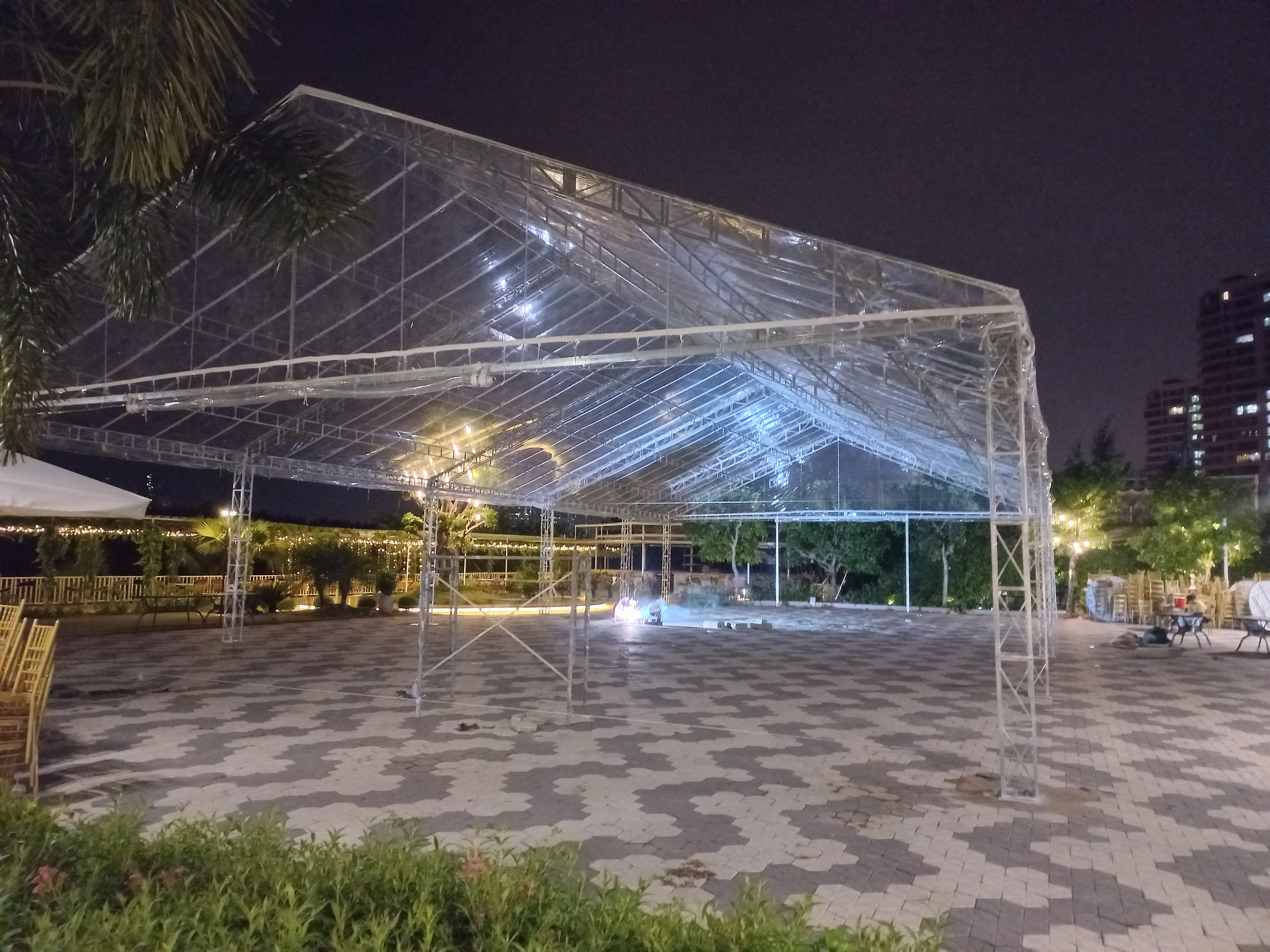 cho thuê nhà bạt trong suốt