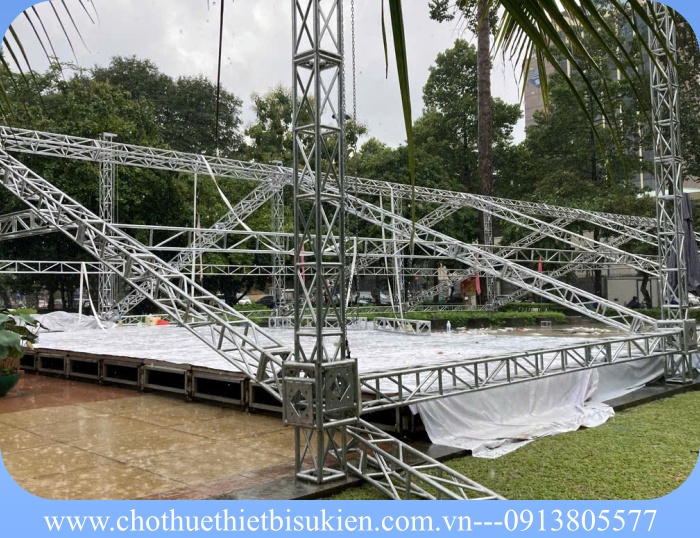 sản xuất nhà bạt không gian