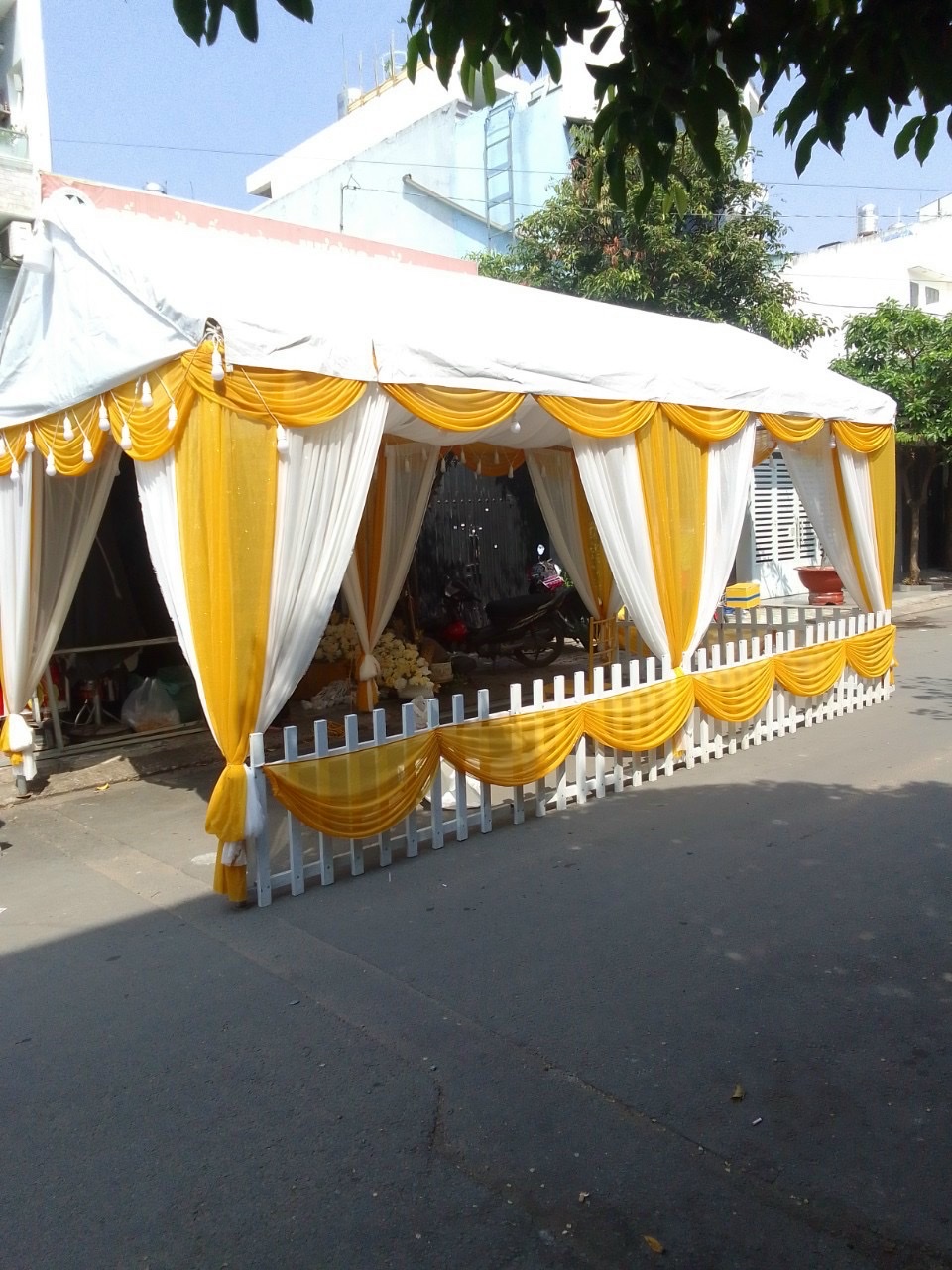 cho thuê nhà bạt đám cưới