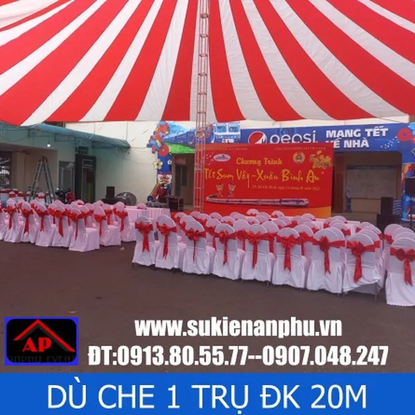 Dù Che Nắng Sân Trường