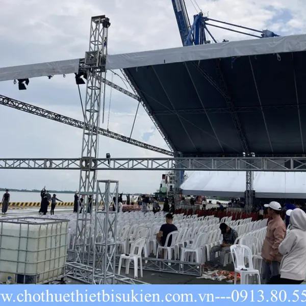 Cho thuê nhà bạt không gian tại Bình Dương