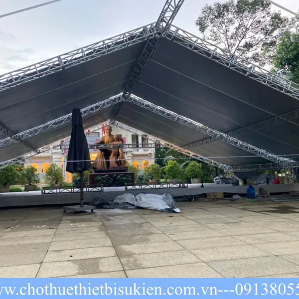 Cho thuê nhà bạt không gian khẩu độ lớn, báo giá nhà bạt không gian của An Phú