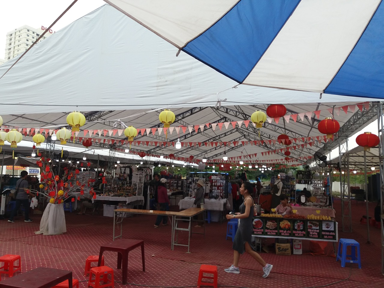 cho thuê nhà bạt hội chợ