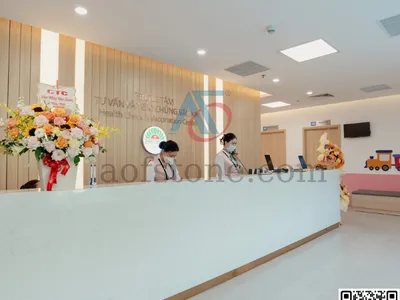 TẠO ẤN TƯỢNG ĐẦU TIÊN VỚI QUẦY LỄ TÂN ĐẲNG CẤP TỪ ĐÁ NHÂN TẠO SOLID SURFACE
