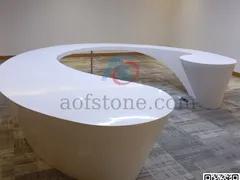THI CÔNG ĐÁ NHÂN TẠO SOLID SURFACE LÀM QUẦY LỄ TÂN CONG TRÒN CHO PV GAS