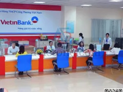 LẮP ĐẶT QUẦY GIAO DỊCH BẰNG ĐÁ SOLID SURFACE CAO CẤP CHO NGÂN HÀNG VIETINBANK