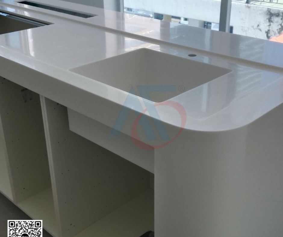 KHÁM PHÁ SỰ SANG TRỌNG VÀ TIỆN NGHI VỚI MẶT BẾP BẰNG ĐÁ NHÂN TẠO SOLID SURFACE
