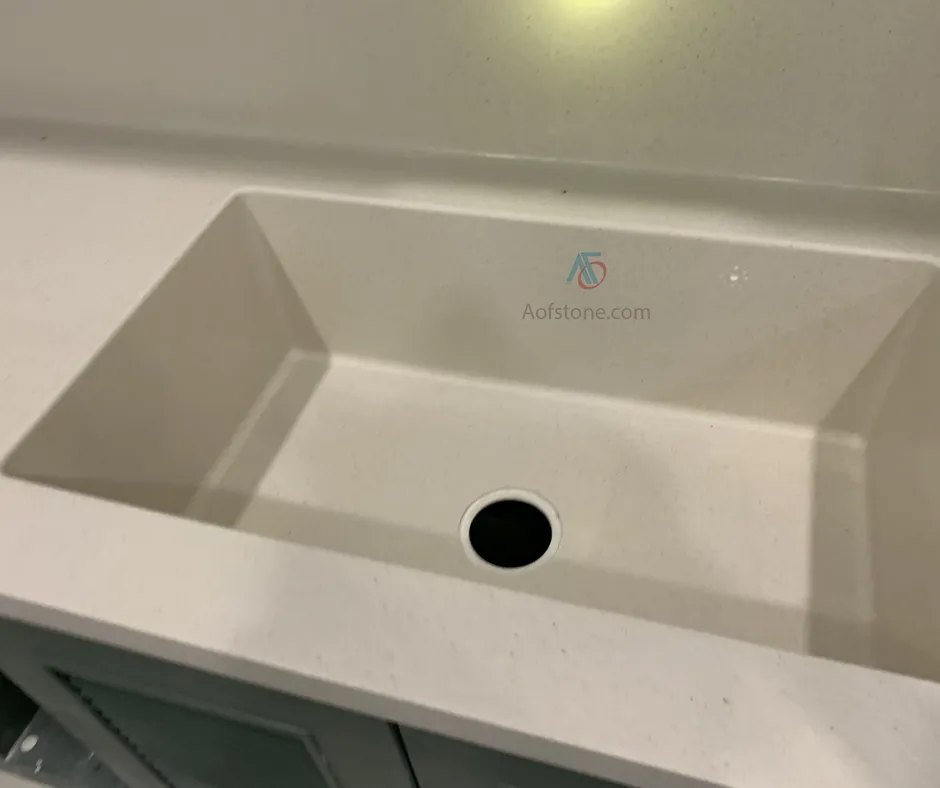 CÓ NÊN SỬ DỤNG CHẬU RỬA CHÉN BẰNG ĐÁ SOLID SURFACE 1 HỘC KHÔNG?