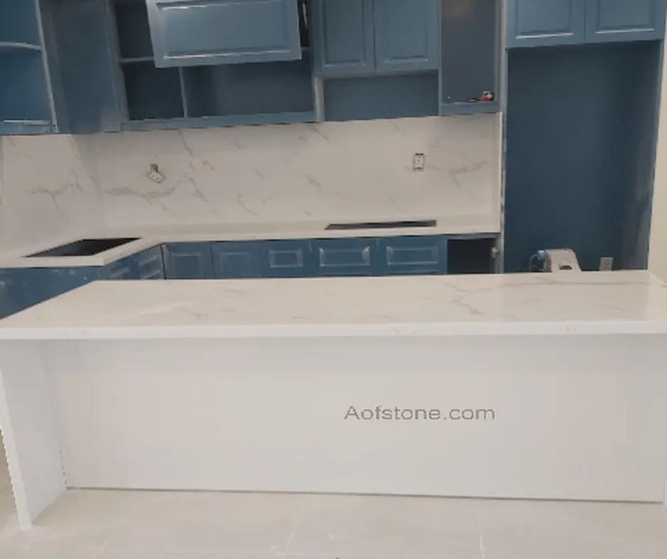 ĐÁ NHÂN TẠO SOLID SURFACE TRẮNG VÂN - BẢNG GIÁ THI CÔNG MỚI NHẤT NĂM 2024