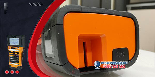 Máy in nhãn Brother PT-E500 cầm tay có dao cắt tự động Máy in nhãn Brother PT-E500 cầm tay có dao cắt tự động