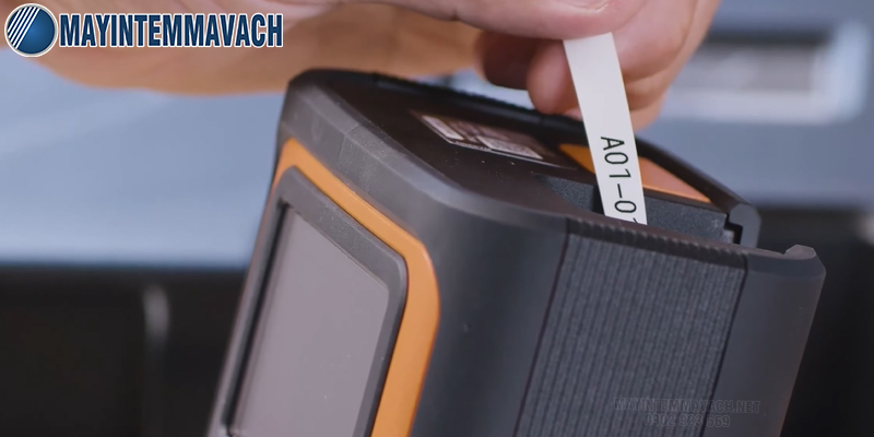 Máy in nhãn Brother PT-E560BT dao cắt tự động Máy in nhãn Brother PT-E560BT dao cắt tự động